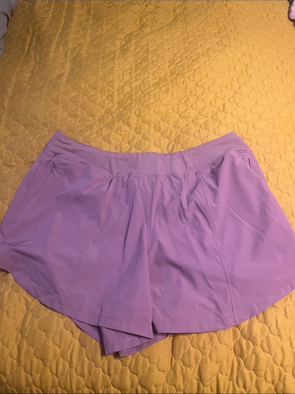 Women’s Lavender Active Shorts